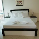 Thea Seaview
