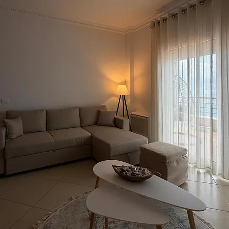 Thea Seaview Apartamento *